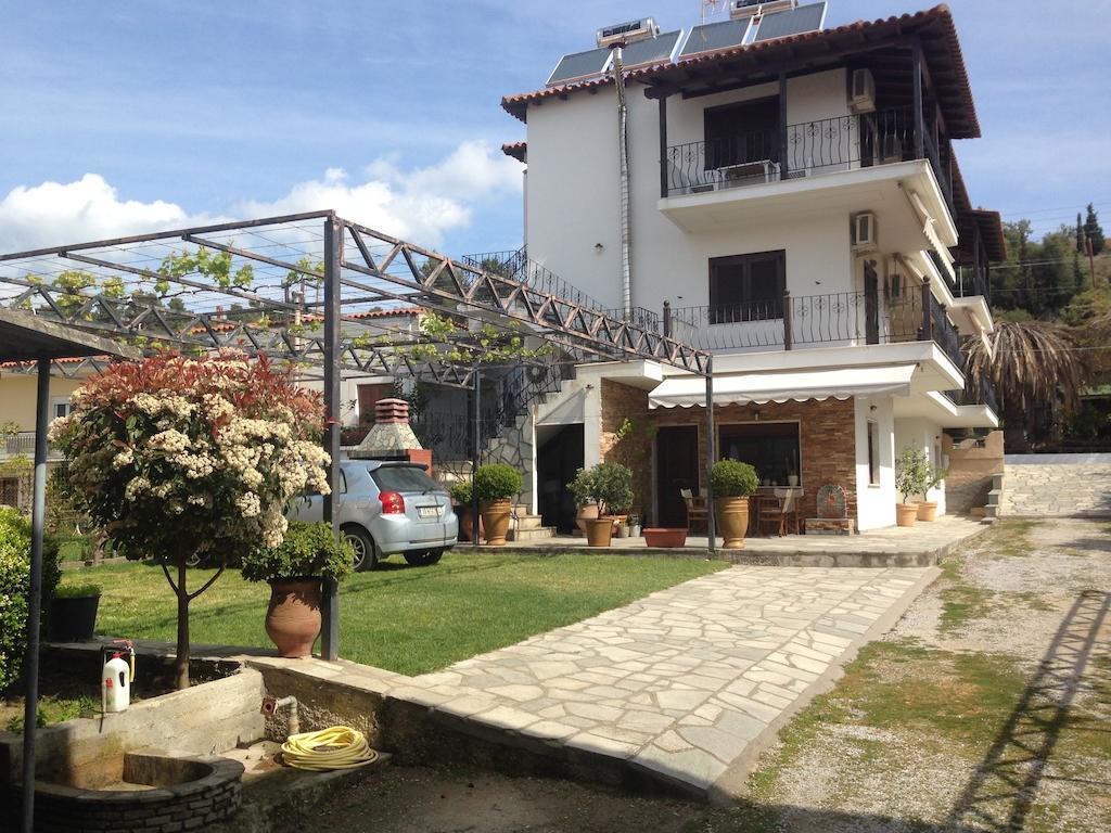 Delimaras Studios Nea Skioni Luaran gambar